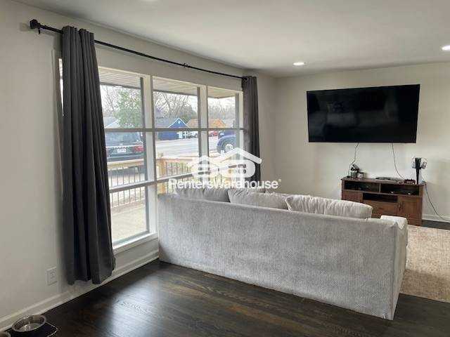 3710 S Sterling Ave - Photo 5 of 9