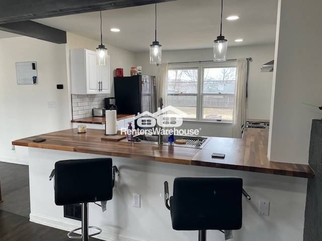 3710 S Sterling Ave - Photo 6 of 9