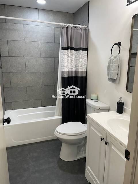 3710 S Sterling Ave - Photo 7 of 9