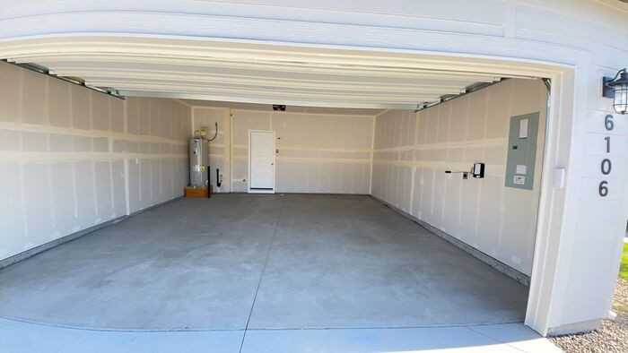 6104 N Hampstead Ave - Photo 4 of 16