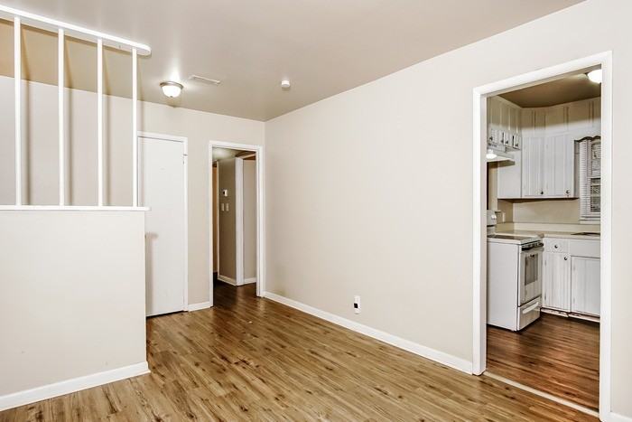 2719 Oaktree Ln Nw - Photo 5 of 12