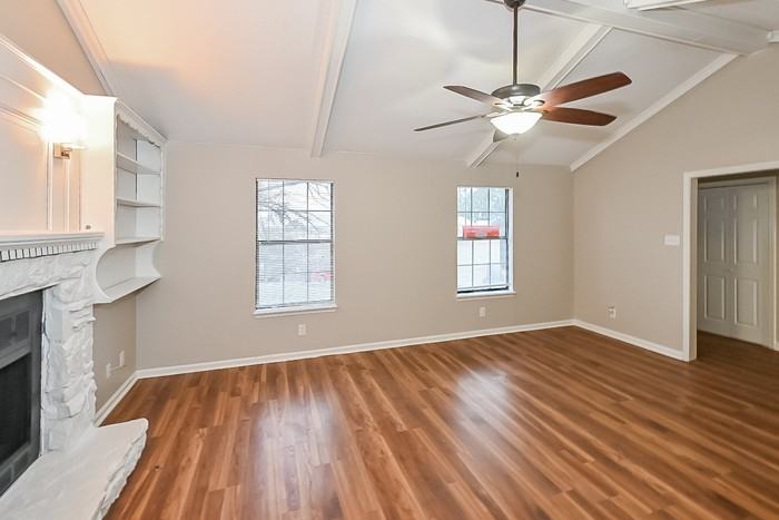 53 Stoneledge Dr - Photo 2 of 9