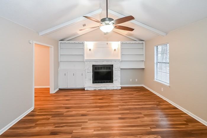 53 Stoneledge Dr - Photo 3 of 9