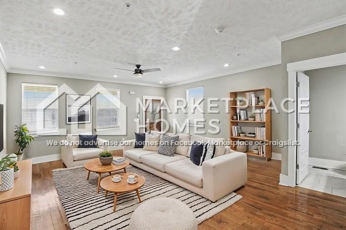 Bell St - Photo 6 of 25