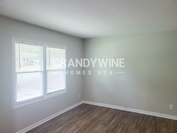 2560 Foxlair Trl - Photo 3 of 25