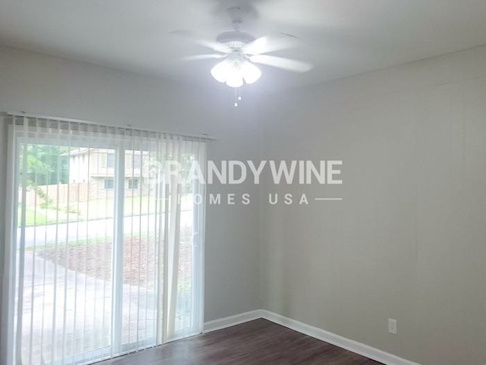 2560 Foxlair Trl - Photo 4 of 25