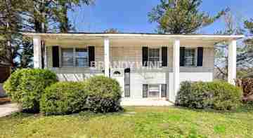 featured image of 2865 Spruce Point Rd