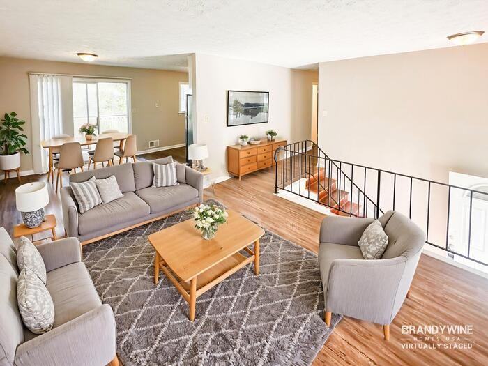 2865 Spruce Point Rd - Photo 4 of 27