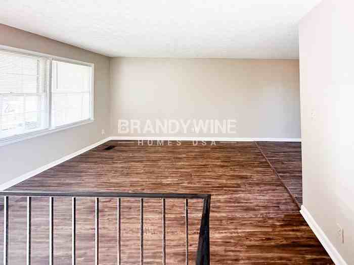 2865 Spruce Point Rd - Photo 6 of 27