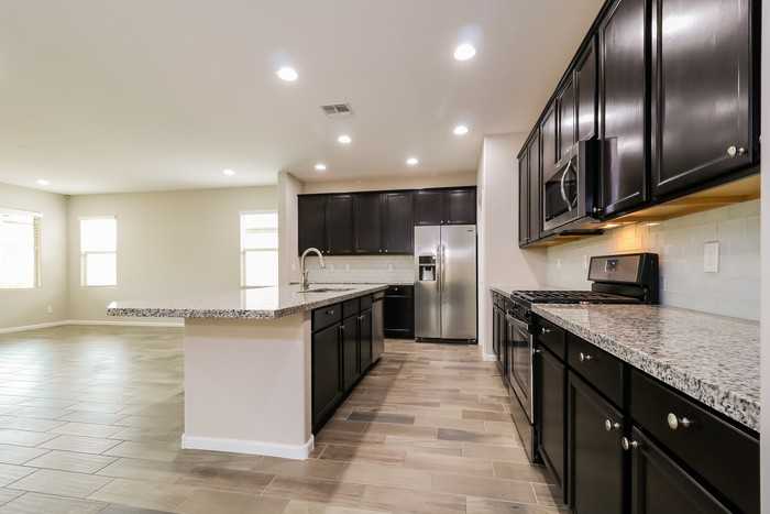 26218 N 121st Ave - Photo 6 of 11