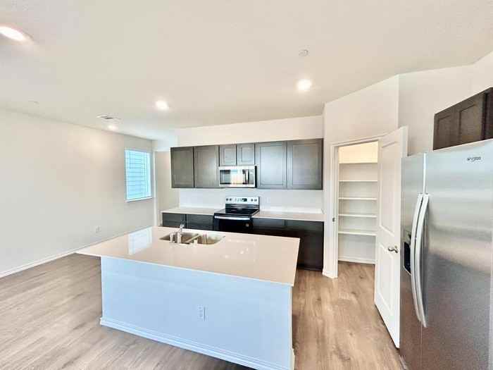 7012 Cottonseed Dr - Photo 5 of 30