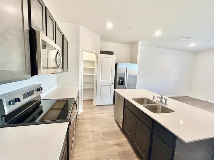 7012 Cottonseed Dr - Photo 6 of 30