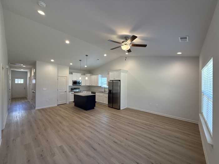 1432 W May Ave - Photo 4 of 12