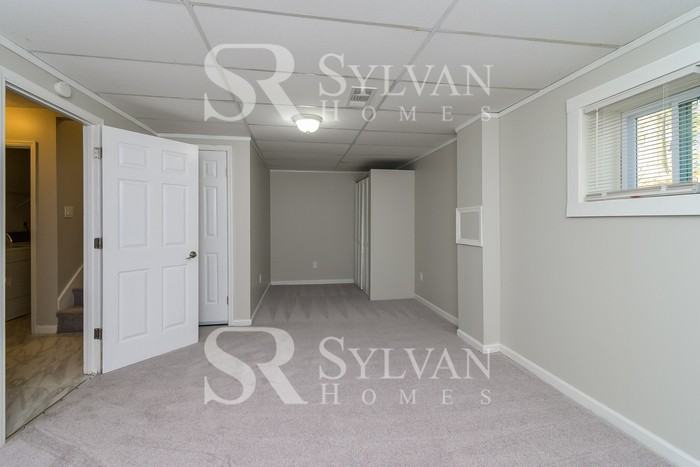 3856 Radcliffe Blvd - Photo 7 of 15