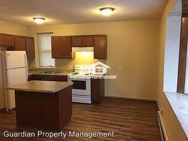 88 Cook Ave W #1 - Photo 3 of 11