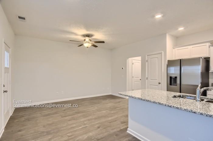 351 Raines Ct - Photo 6 of 31