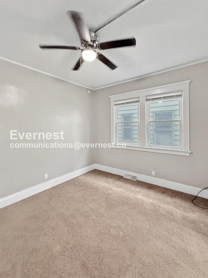 1311 Mason St #2 - Photo 3 of 27