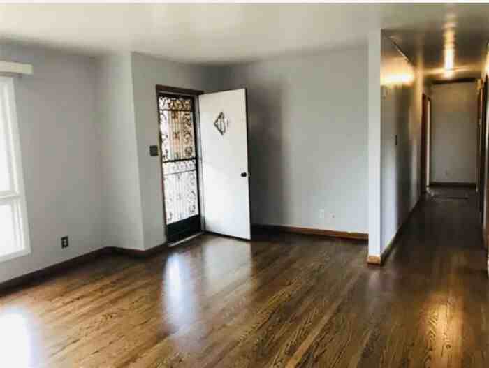 1112 Retlaw St Nw - Photo 2 of 19