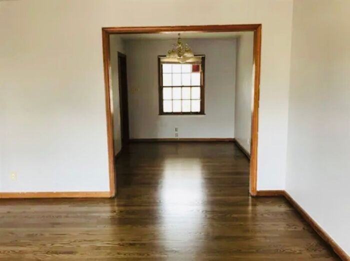 1112 Retlaw St Nw - Photo 5 of 19