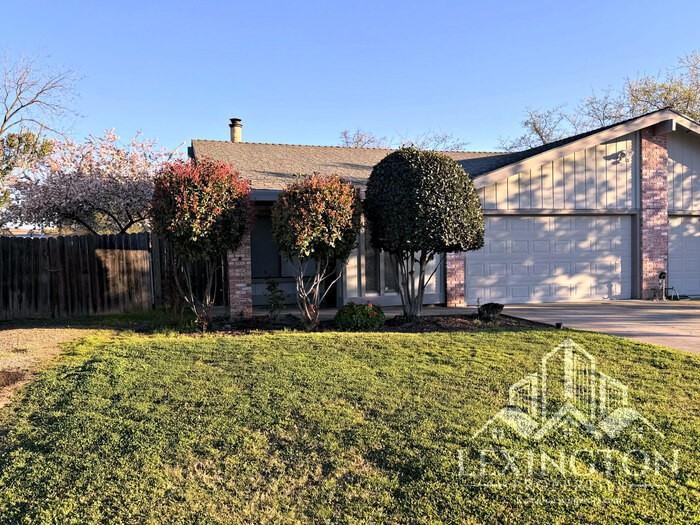 2522 Rose Ct - Photo 3 of 8