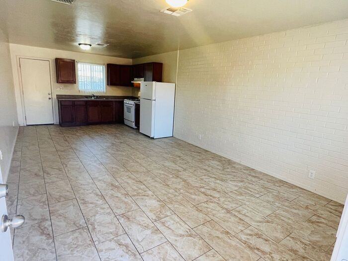 3521 N Flowing Wells Rd #3 - Photo 4 of 16