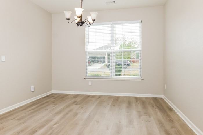 580 Smoky Mountains Dr - Photo 5 of 16