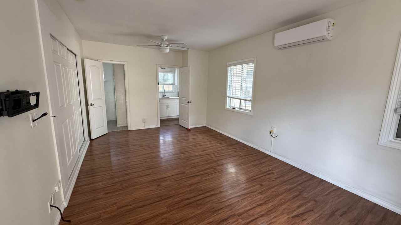 1825 Garfield Pl #NA - Photo 5 of 21