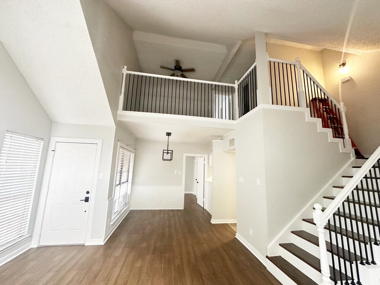 449 Harris St #D101 - Photo 4 of 12