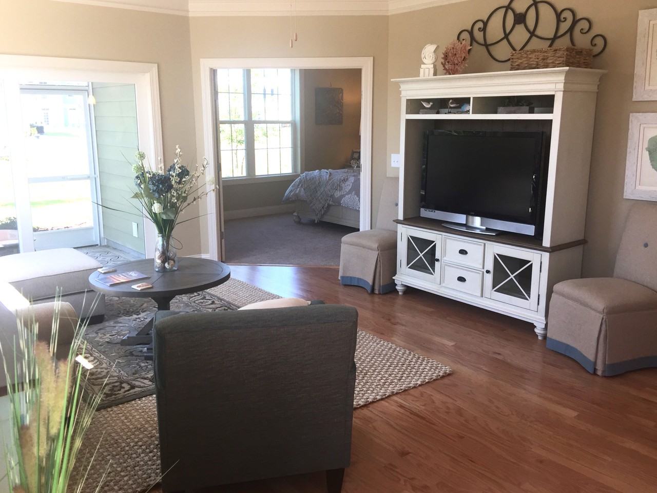 48 Mingo Dr #1A - Photo 5 of 14