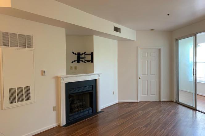 1625 International Dr #221 - Photo 4 of 18