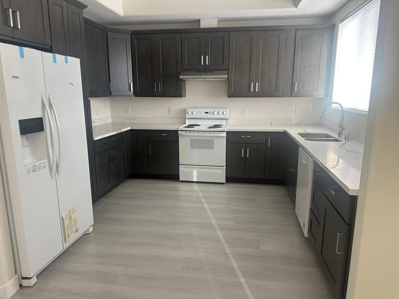 26898 Tyrrell Ave #1016 - Photo 5 of 17