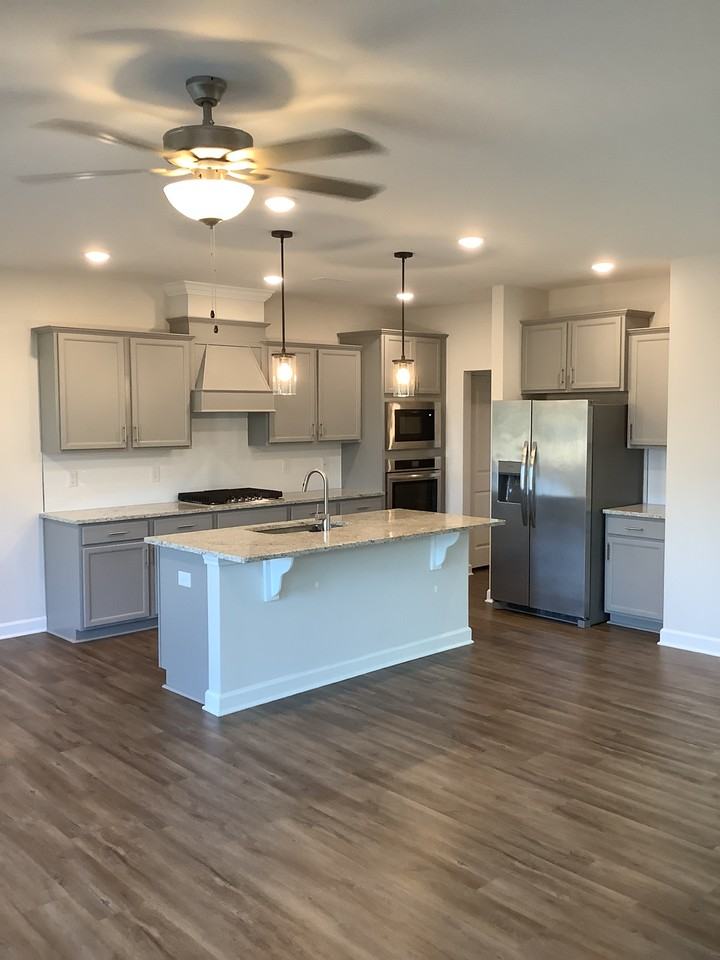 35 Village Edge Dr #NA - Photo 4 of 19