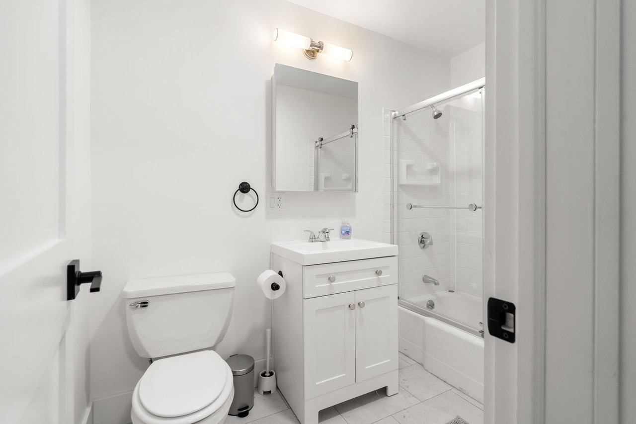 12 Nonantum St #4 - Photo 5 of 16