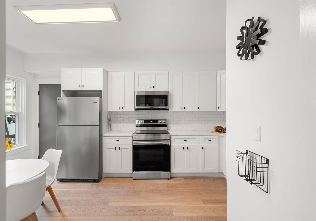 12 Nonantum St #4 - Photo 6 of 16