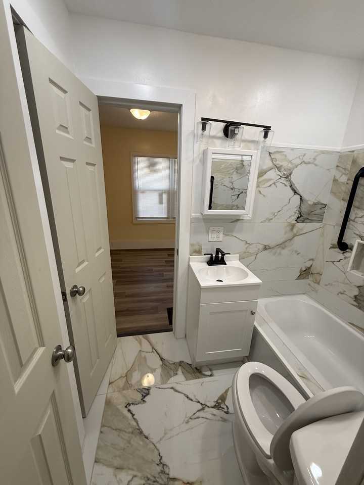 1091 W King St #NA - Photo 4 of 13