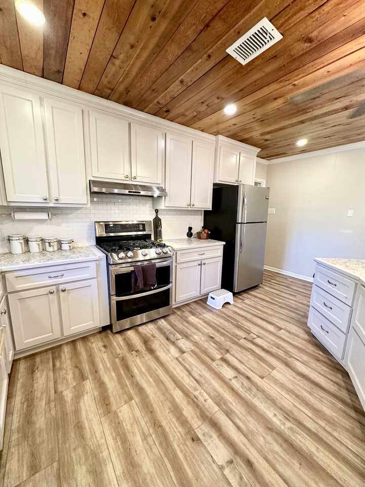 615 Webb St #NA - Photo 4 of 19