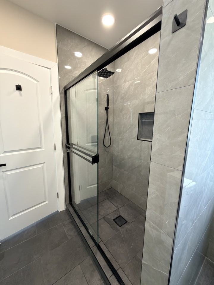 4231 Davis St #NA - Photo 2 of 5