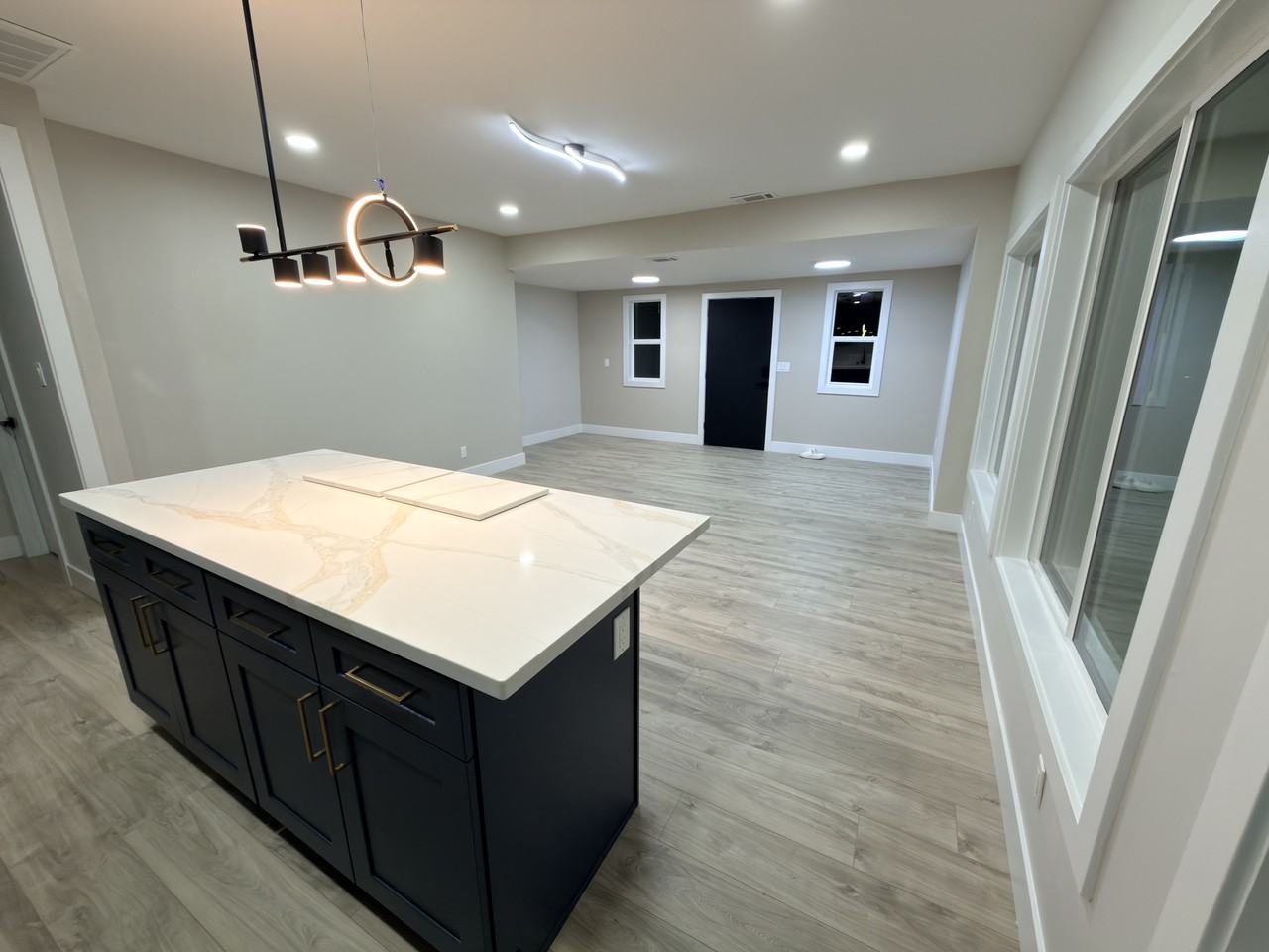 4231 Davis St #NA - Photo 5 of 5