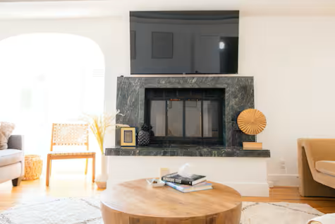 2461 Walgrove Ave #NA - Photo 2 of 33