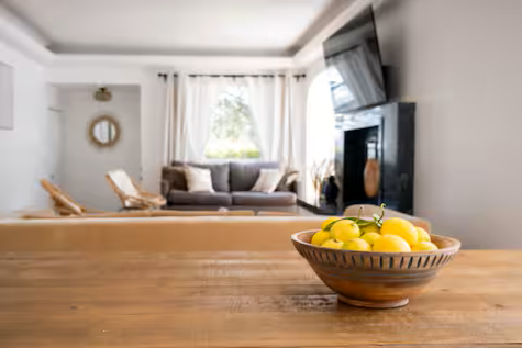 2461 Walgrove Ave #NA - Photo 3 of 33