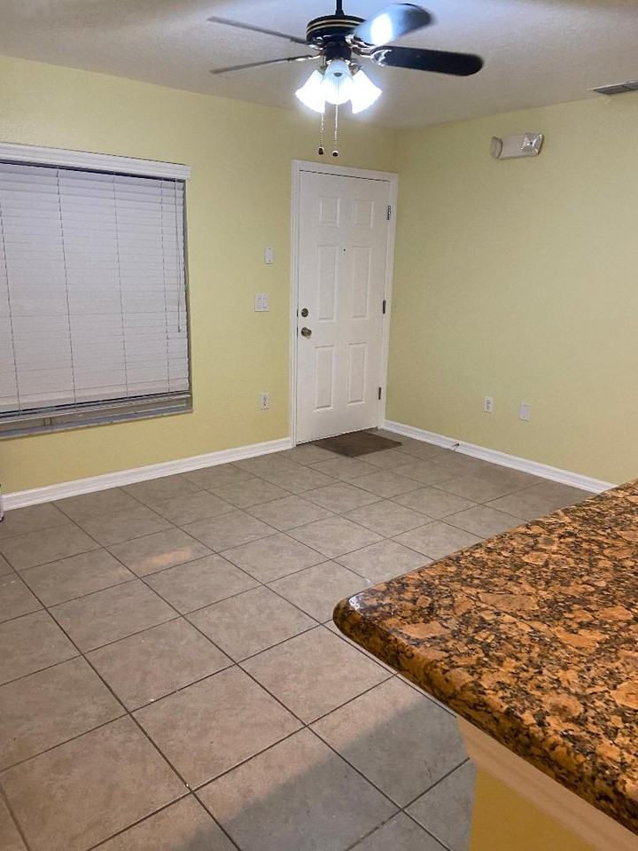 121 Melissa Pl #12D - Photo 5 of 38