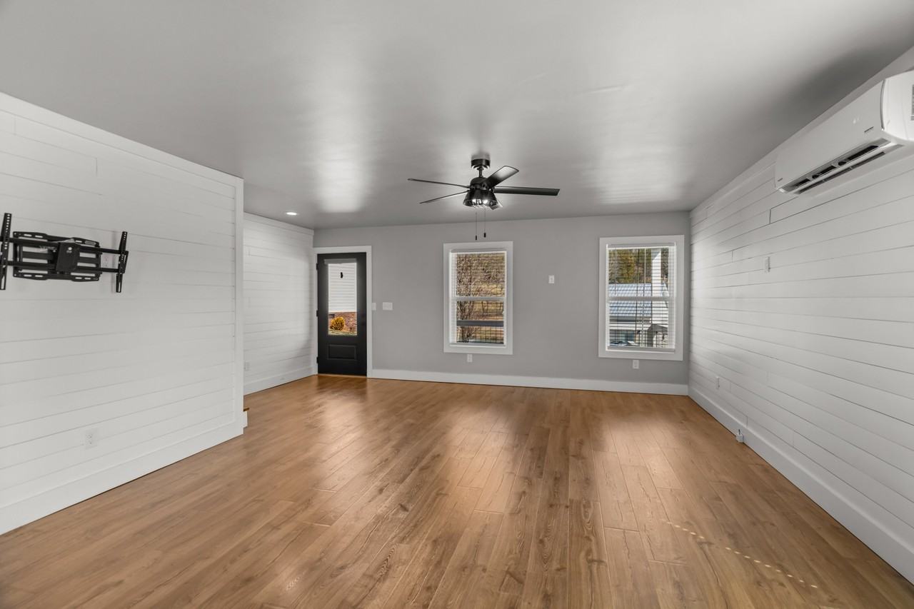 245 Auttie Cir #NA - Photo 5 of 32