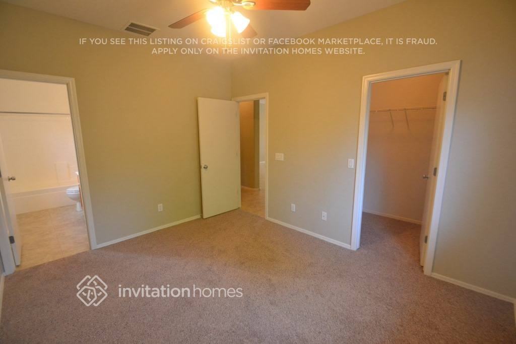 12138 N 153rd Ave - Photo 3 of 13