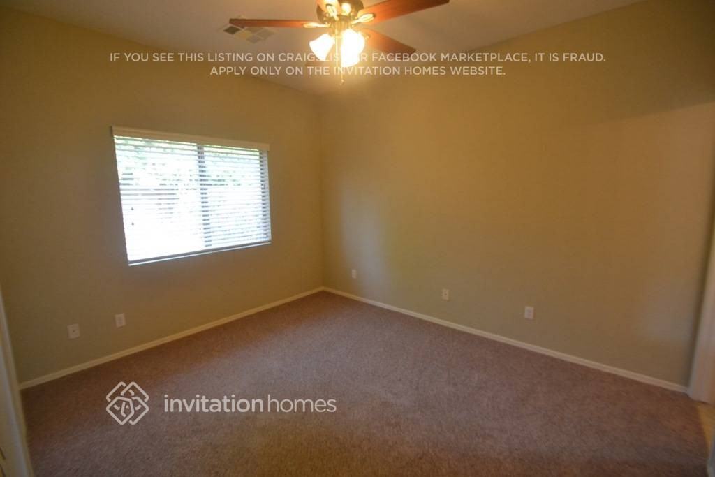 12138 N 153rd Ave - Photo 4 of 13