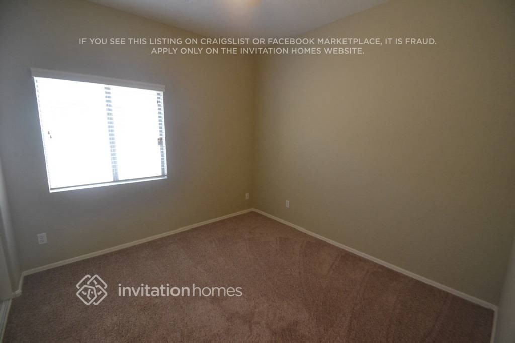 12138 N 153rd Ave - Photo 5 of 13