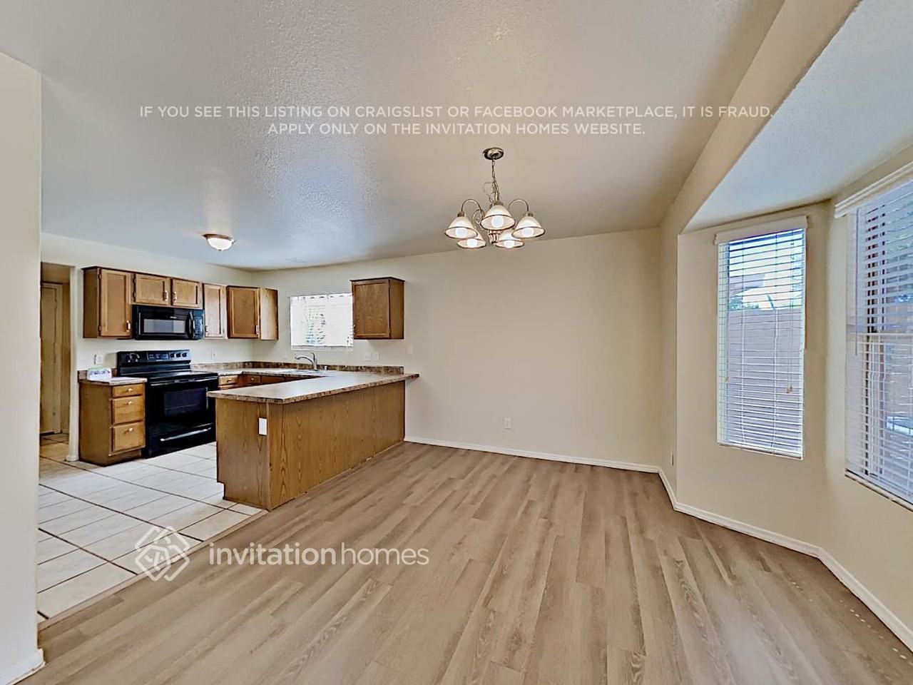 8030 W Paradise Dr - Photo 6 of 15