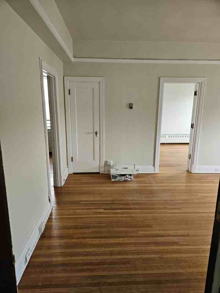 2305 Victoria Ave - Photo 5 of 11