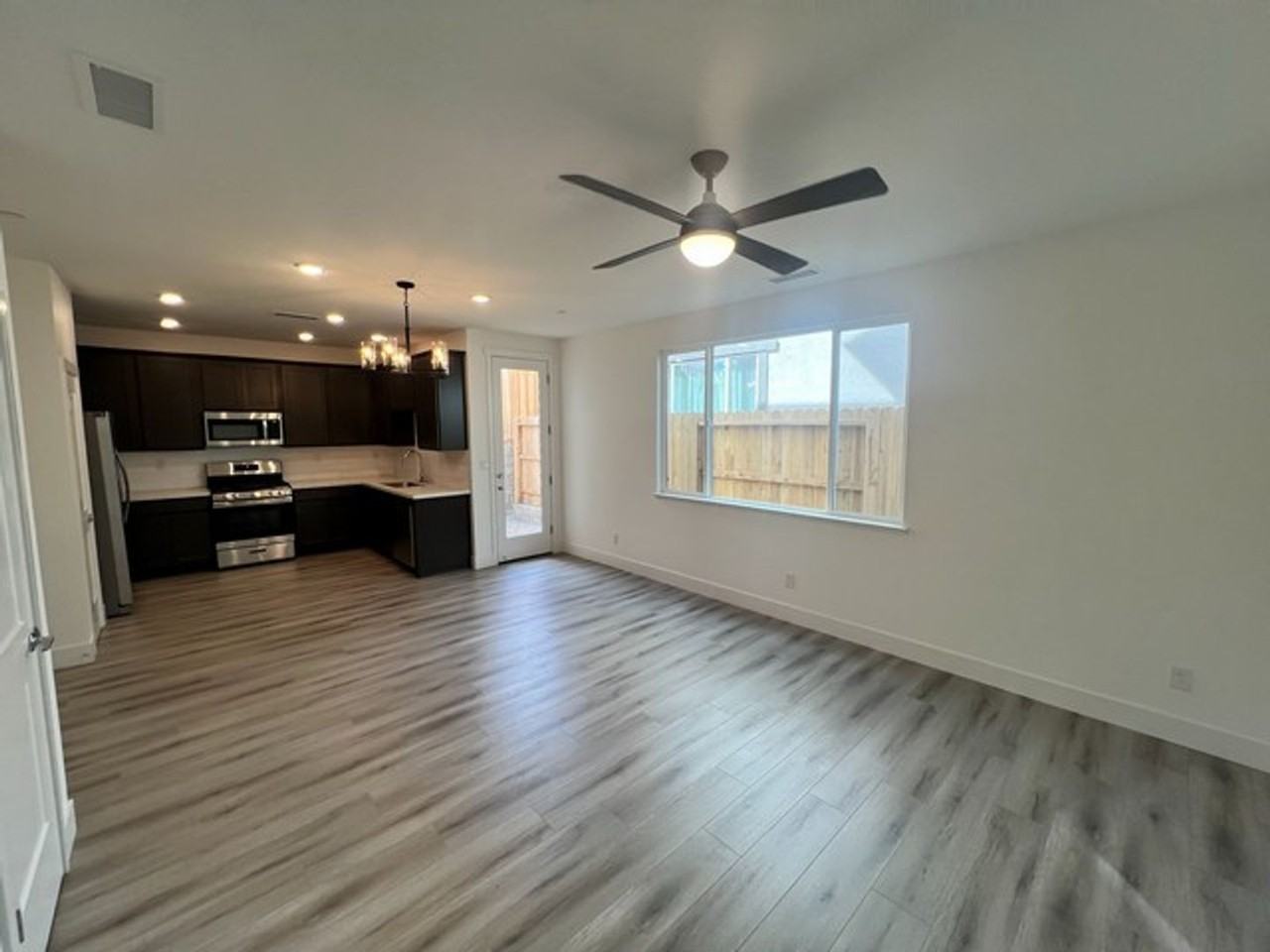 496 Reno Rental Finders - 496 Prosecco Way Reno, NV 89511 - Photo 3 of 13