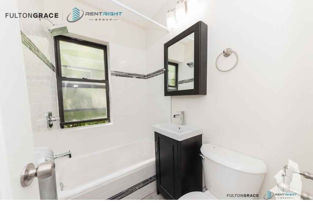 2129 N Dayton St #308 - Photo 6 of 6