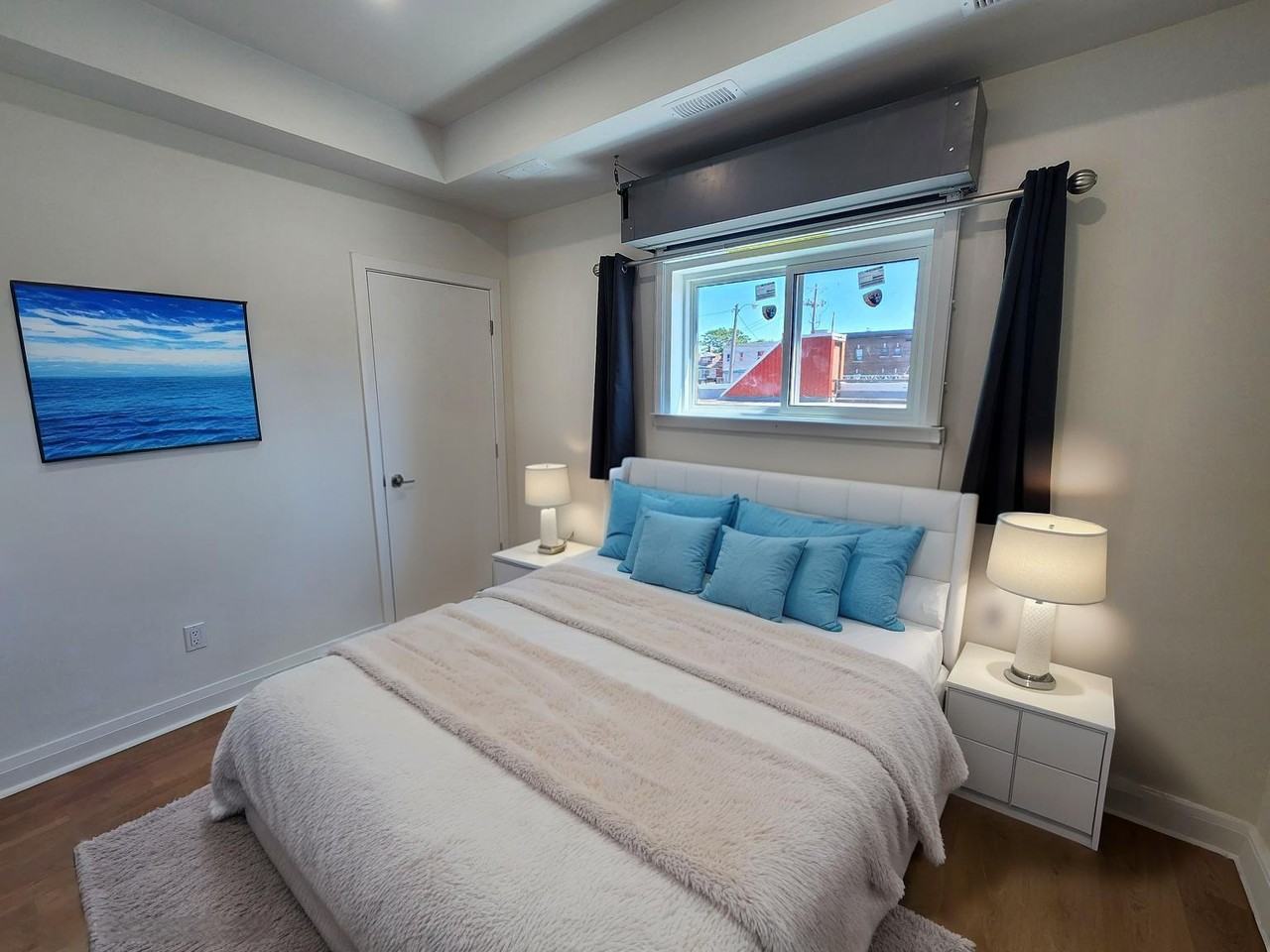 998 Bloor Street West #3 - Photo 3 of 8